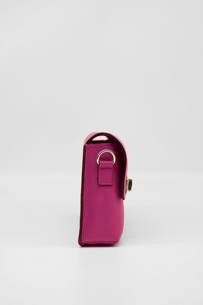 Crossbody-Bag MARINA aus genarbtem Leder in pink