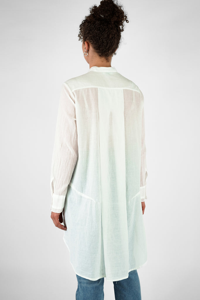 Long-Bluse aus Baumwolle-Voile in weiss.