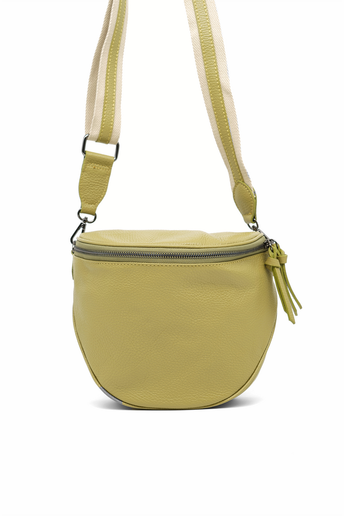 Crossbody-Bag KENNY aus genarbtem Leder in olivgruen